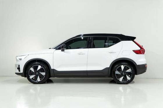 VOLVO XC40 P6 RECHARGE ELECTRIC PLUS VOLVO XC40 P6 RECHARGE ELECTRIC PLUS